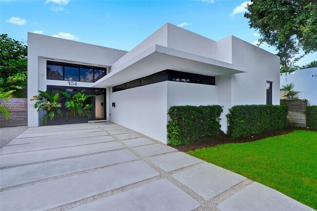 Building Photo - 104 NW 47th Terrace