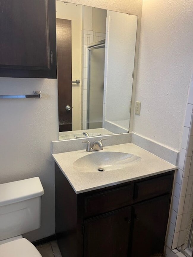 Building Photo - 3200 Wind Song Dr