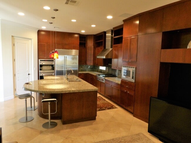 Building Photo - LUXURY LIVING W/ LAS VEGAS STRIP VIEWS!!