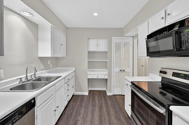Building Photo - 9809 Matchpoint Pl