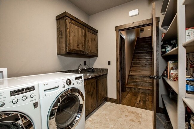 Building Photo - Glacier Ranch Home Available August 1