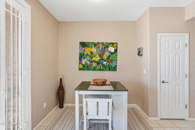 Building Photo - 1743 W Owens Way