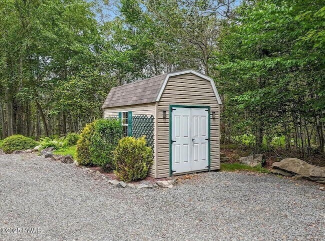 Building Photo - 134 Split Rock Rd