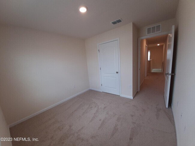 Building Photo - 4038 Oak Mill Rd