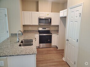 Building Photo - 3/2.5 Town Home in Greenland Place!