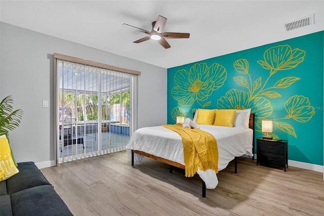 Building Photo - 3044 Golden Rain Dr