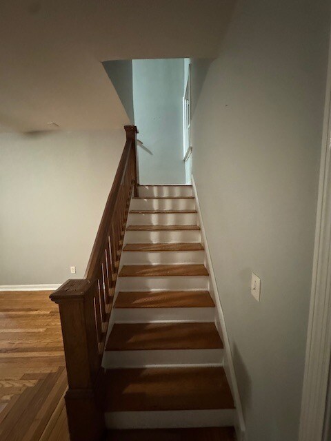 Building Photo - 217 Hollywood Dr