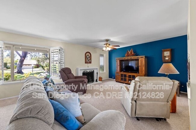 Building Photo - 12576 Oaks N Dr