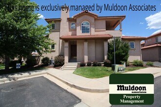 Building Photo - Beautiful 2-Story townhome in gated community