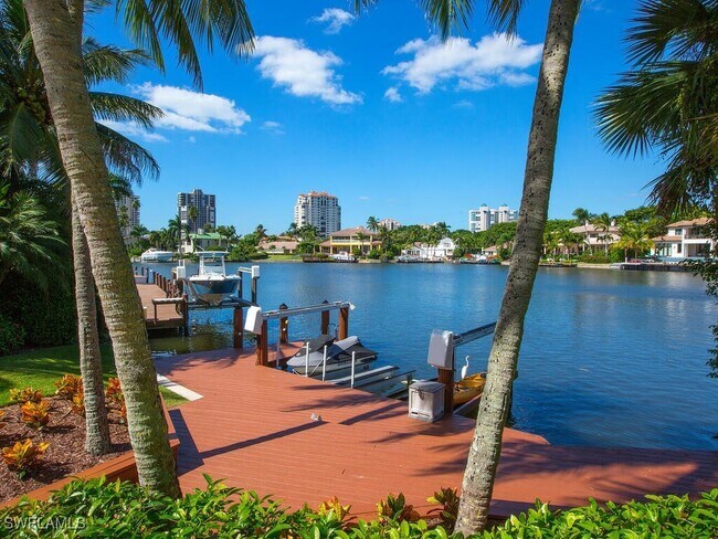 Building Photo - 377 Pirates Bight