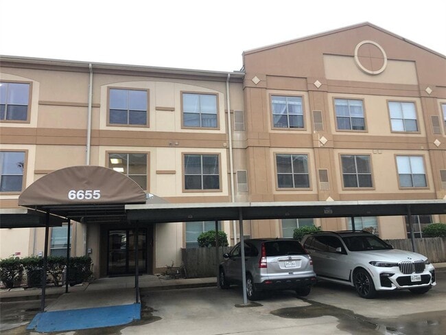 Building Photo - 6655 W Sam Houston Pkwy S