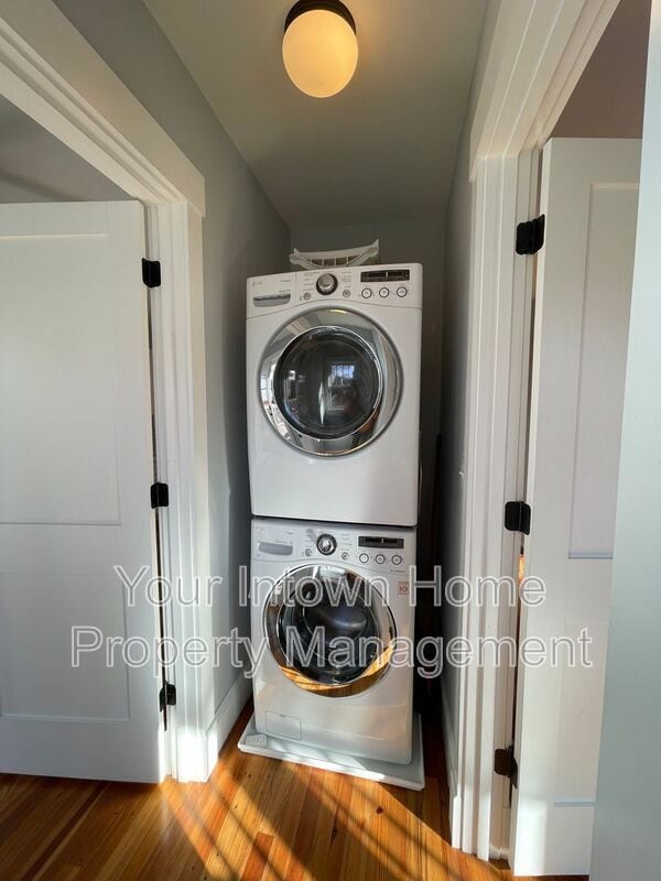 Building Photo - 228 Mayson Ave NE