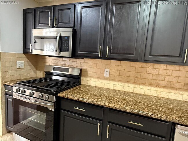 Building Photo - 43530 Westminister Way