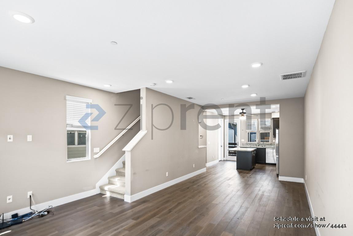 Building Photo - 126 Branta Cmn