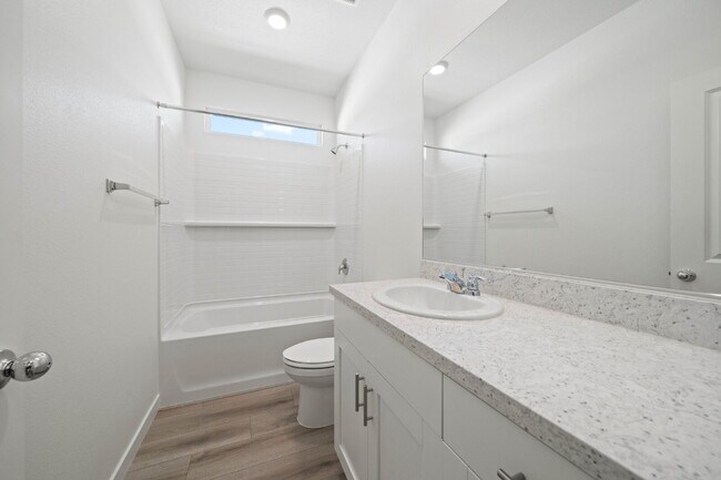 Building Photo - Spacious Brand New 4/2 in Shastina Ranch!