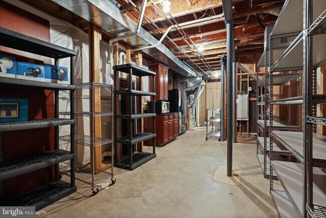 Building Photo - 2751 Cody Rd
