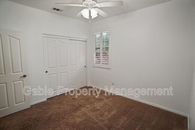 Building Photo - 26631 Millhouse Dr