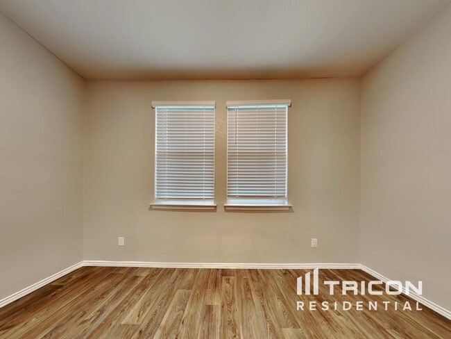 Building Photo - 3311 Angus Crossing