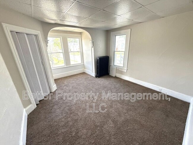 Primary Photo - 230 N 3rd St