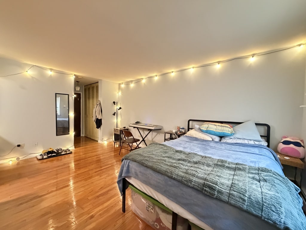 Building Photo - 2620 N Hampden Ct