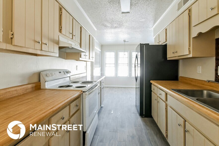 Building Photo - 4562 Cognac Cove