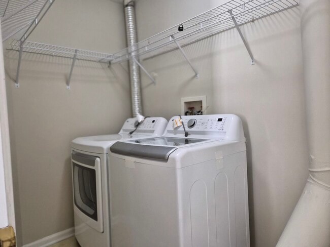 Building Photo - 3064 Serenity Ln