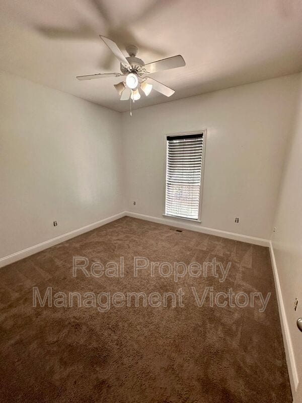 Building Photo - 219 Grandview Pkwy
