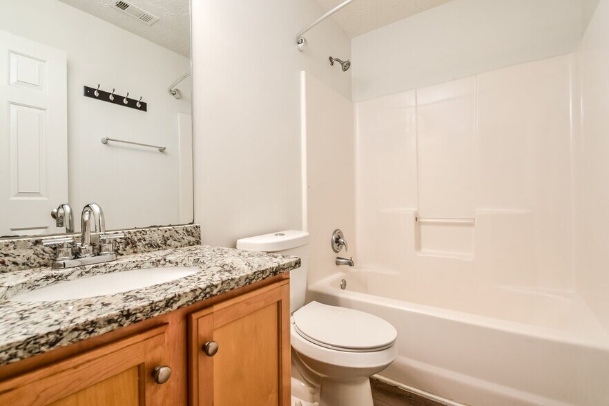 Building Photo - 5324 Paddington Ln