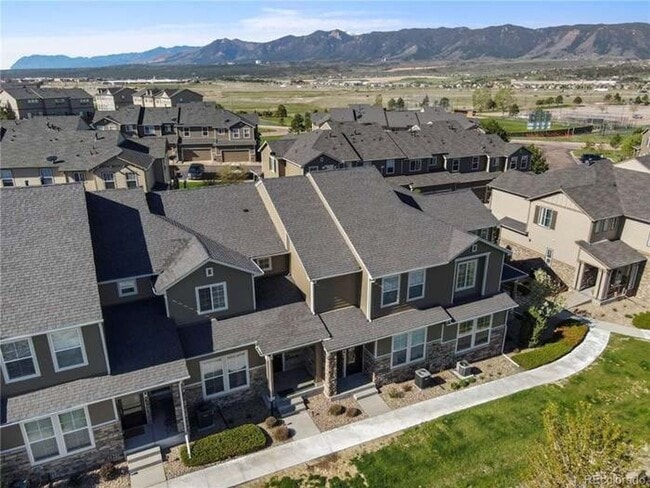 Building Photo - 3 Bedroom Townhome in Monument