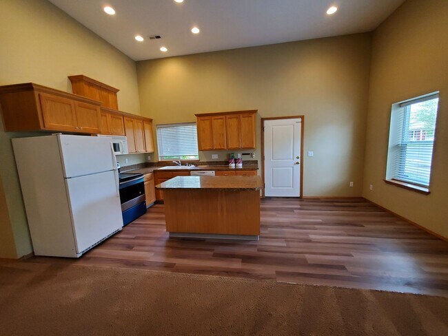 Building Photo - 2-Bedroom House near GFU in Newberg