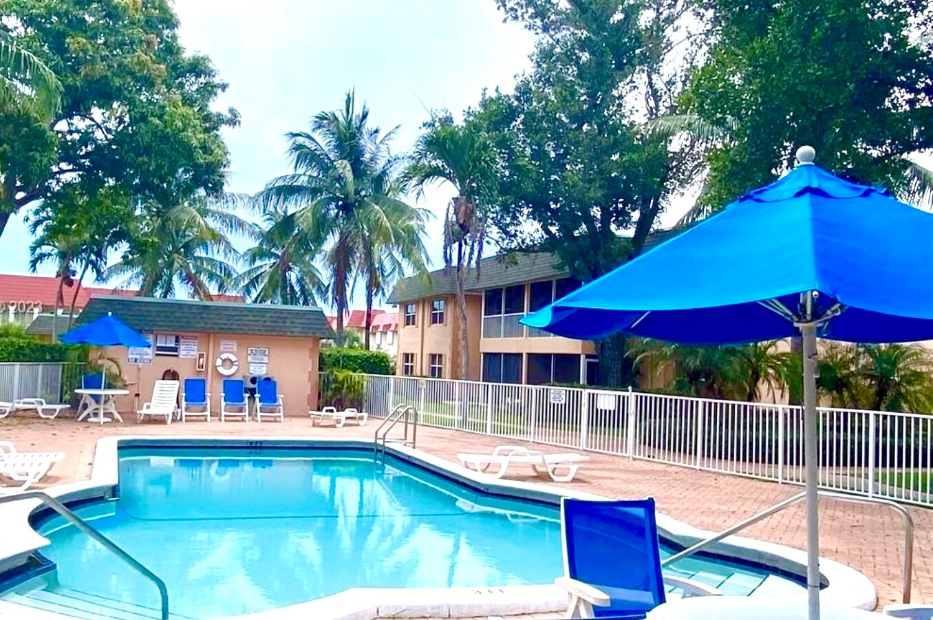 Building Photo - 760 SE 2nd Ave