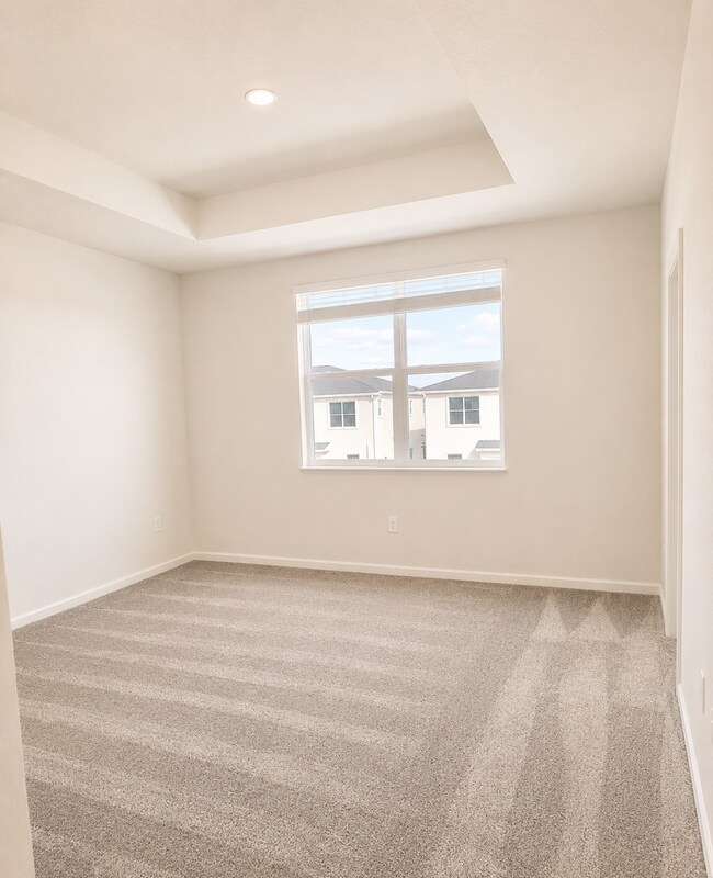 Building Photo - 409 Bogey Dr