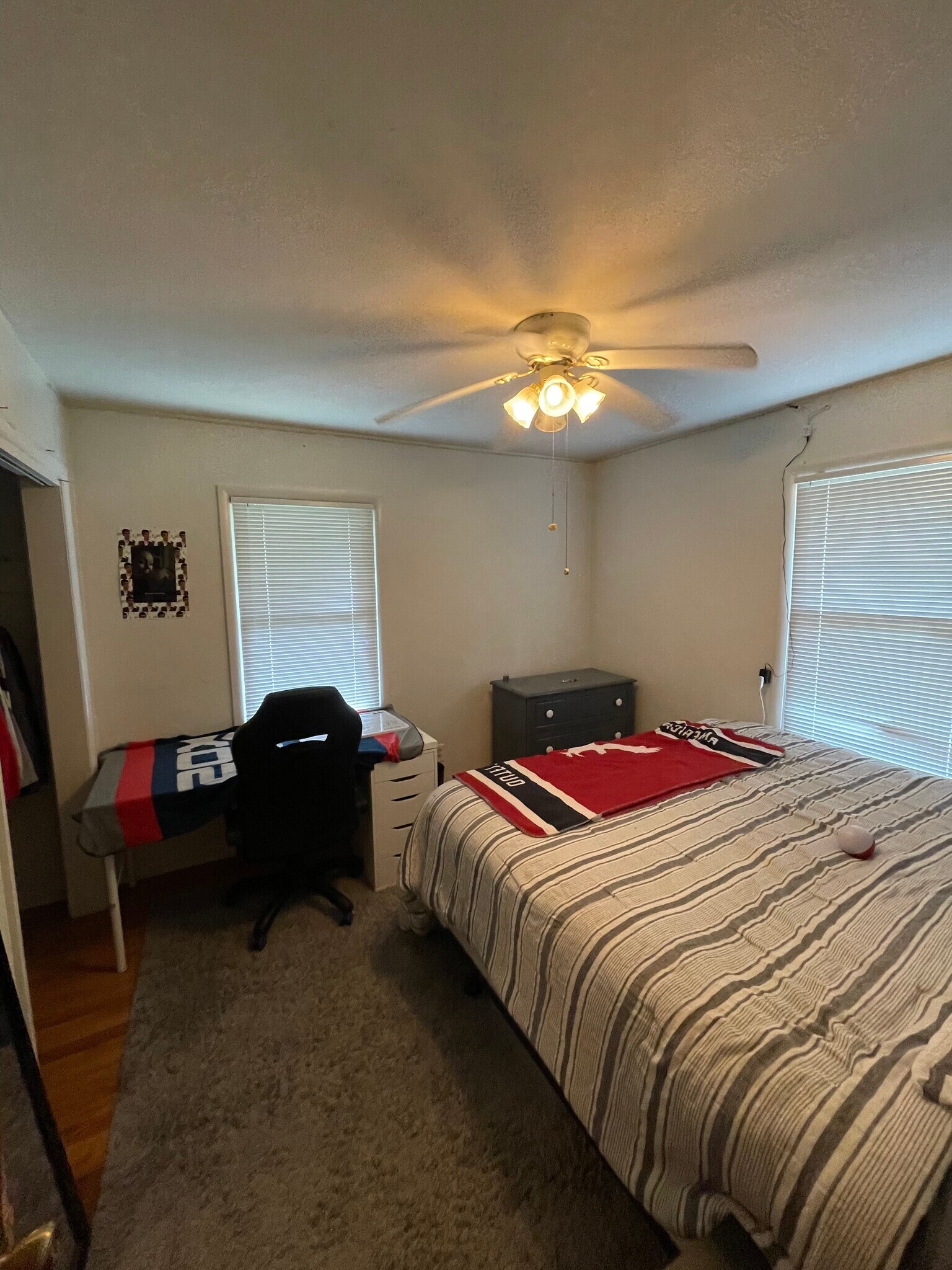 Building Photo - 425 E Wylie St