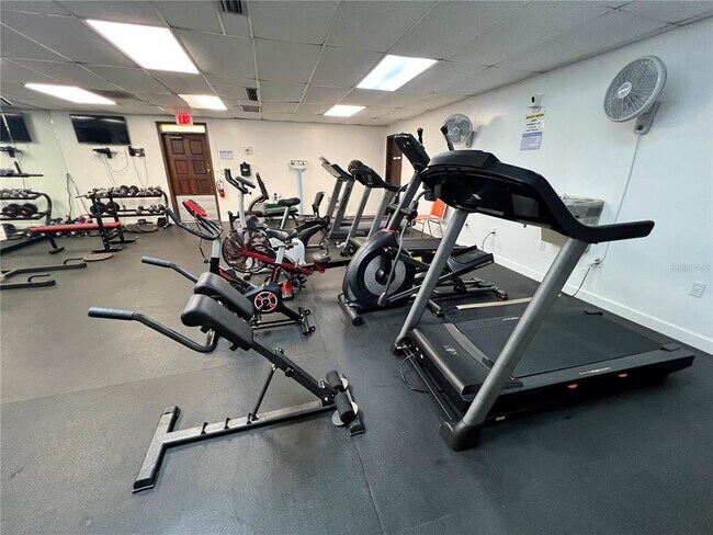 Building Photo - 10036 63rd Ave N