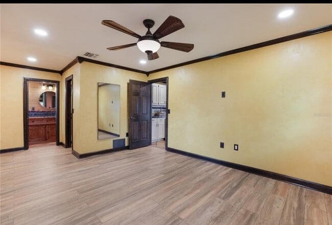 Building Photo - 2077 Racimo Dr