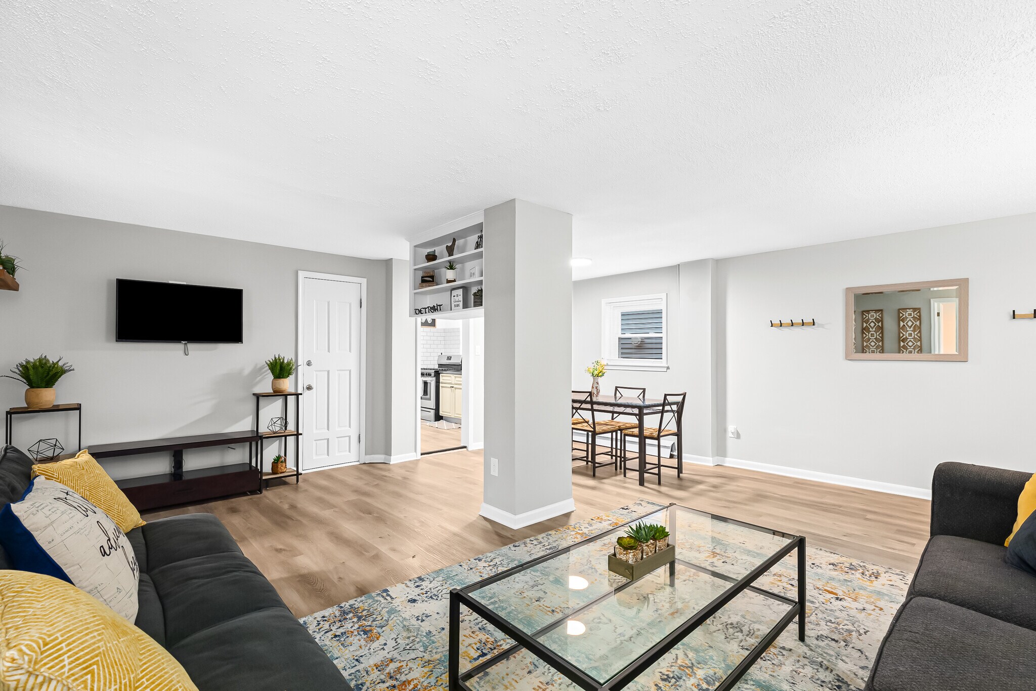 Building Photo - 23080 Stauber Ave