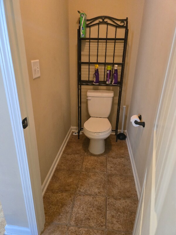 Building Photo - 2797 Huntcliffe Dr