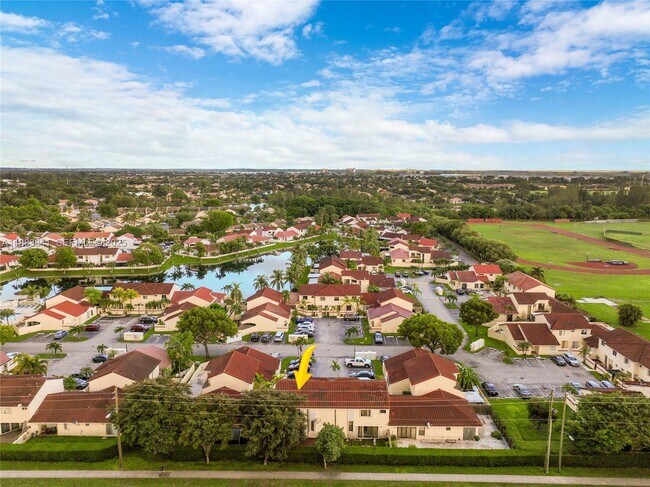 Building Photo - 3208 San Remo Cir