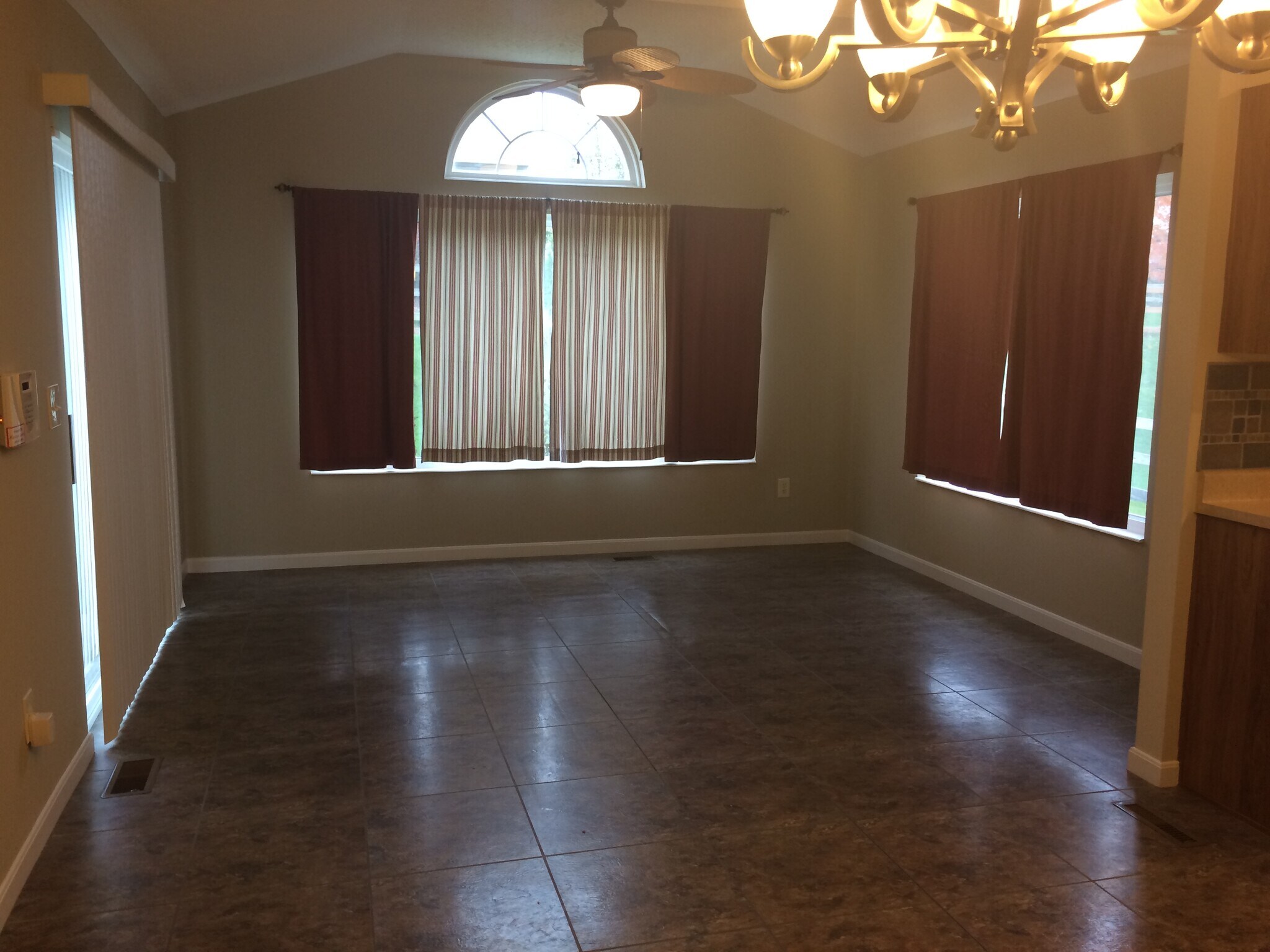 Building Photo - 9168 Belvedere Ct