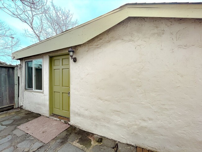 Primary Photo - 1160 San Pablo Ave