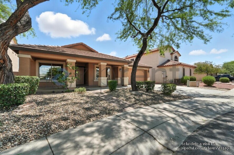 Building Photo - 2233 W Roy Rogers Rd