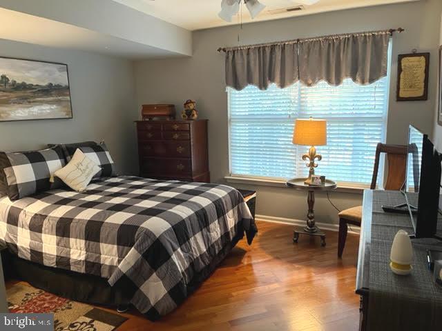 Building Photo - 305 Red Bud Ln