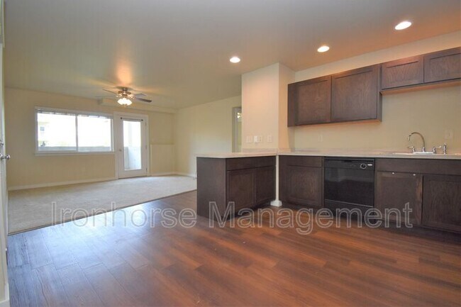 Building Photo - 2226 Baxter Ln