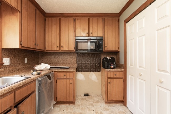 Building Photo - 1205 Opossum Trot Ln