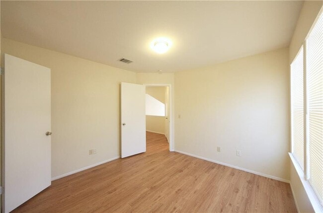 Building Photo - 8005 Tantara Ct