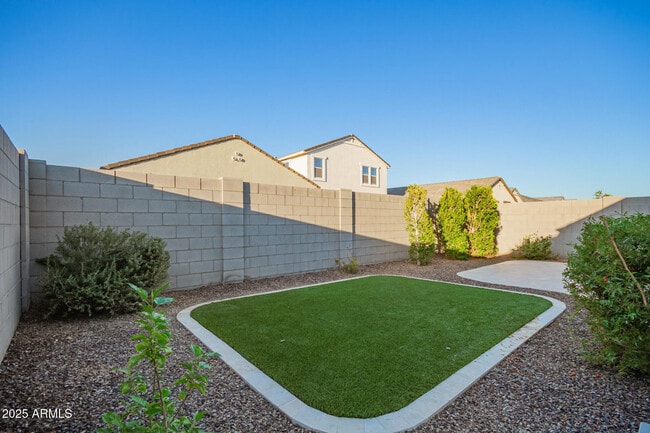 Building Photo - 3274 W Stradling Ave