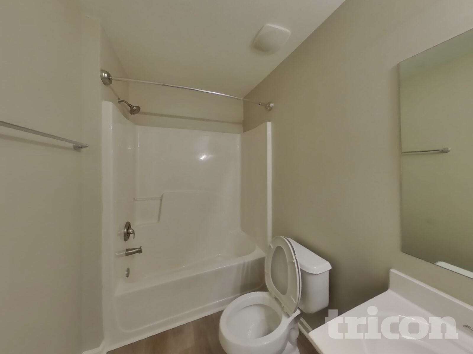 Building Photo - 18 Rockridge Dr