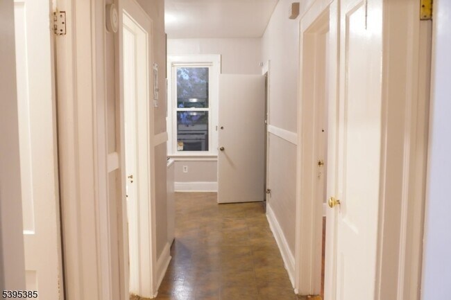 Building Photo - 108 Berkshire Pl