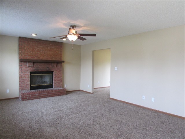 Building Photo - 5363 Rolling River Ct