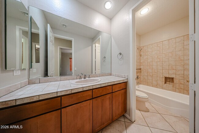 Building Photo - 1710 W Bartlett Way